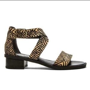 Sam Edelman Animal Print Eva Sandal side buckle low heel excellent condition 9